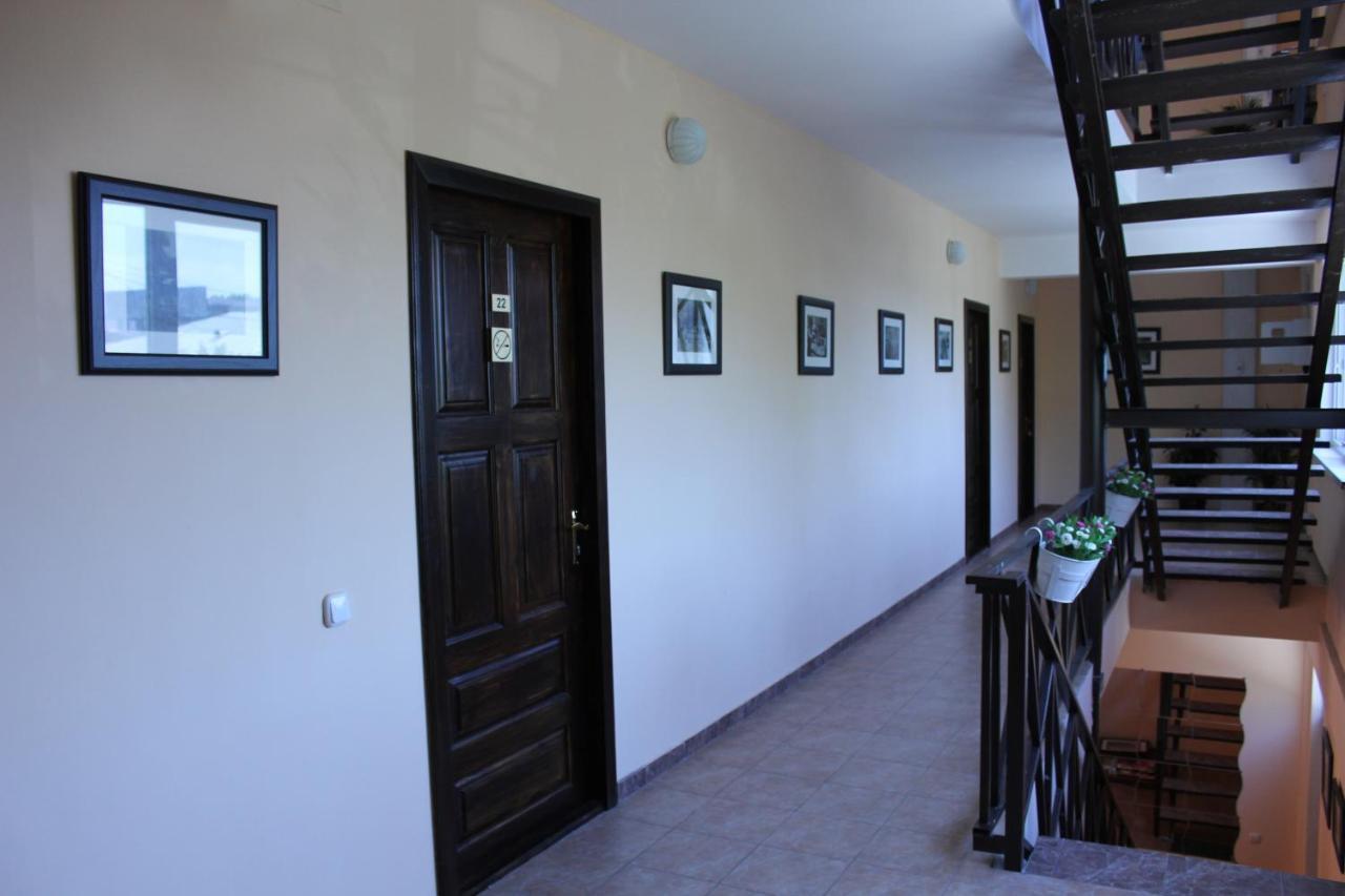 Guest House Zvanba Γκάγκρα Εξωτερικό φωτογραφία