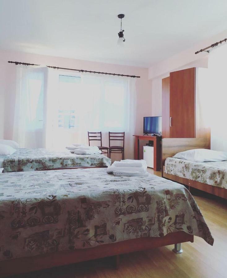 Guest House Zvanba Γκάγκρα Εξωτερικό φωτογραφία